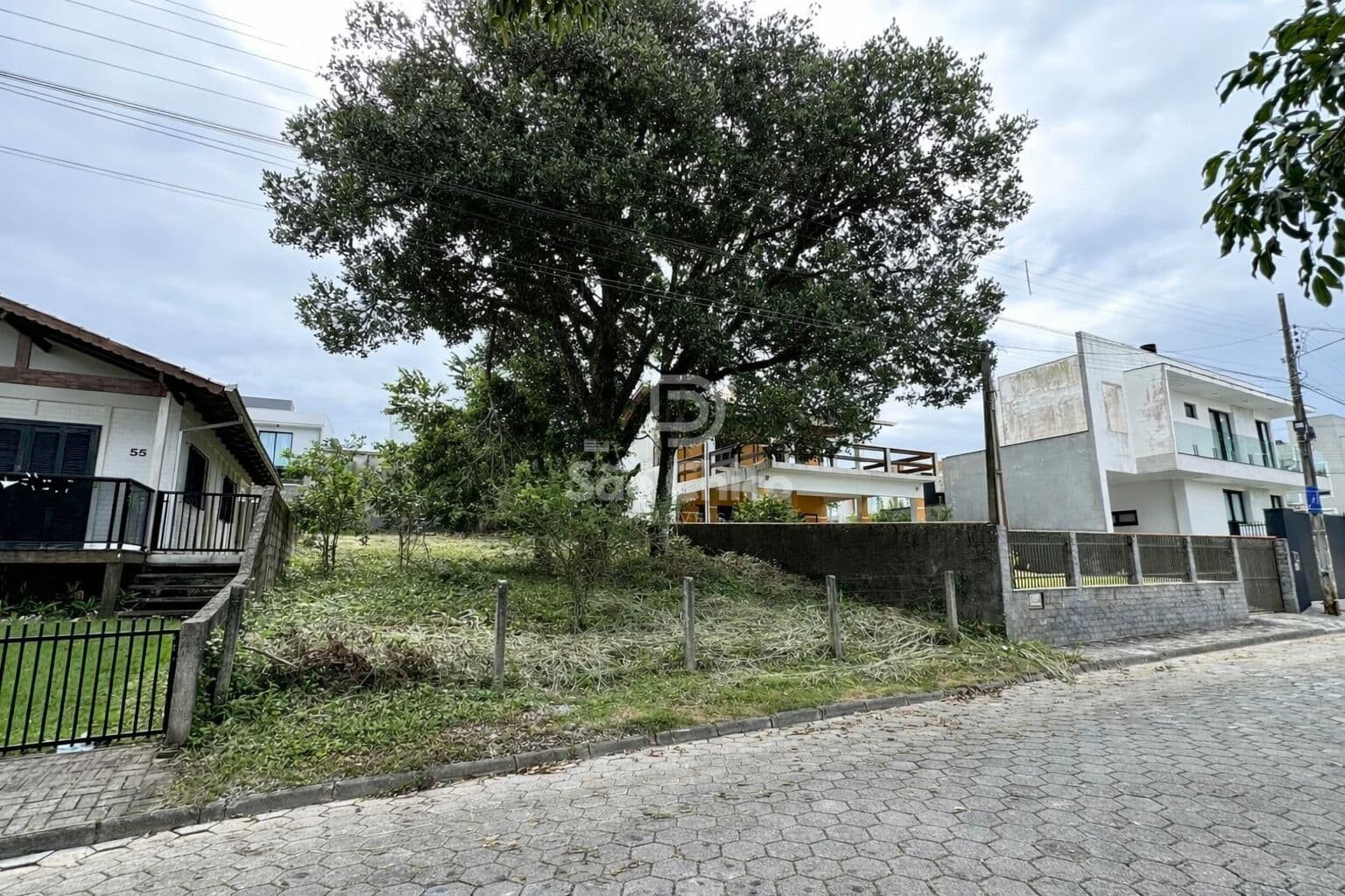Lote Residencial na Praia de Itaguaçu!