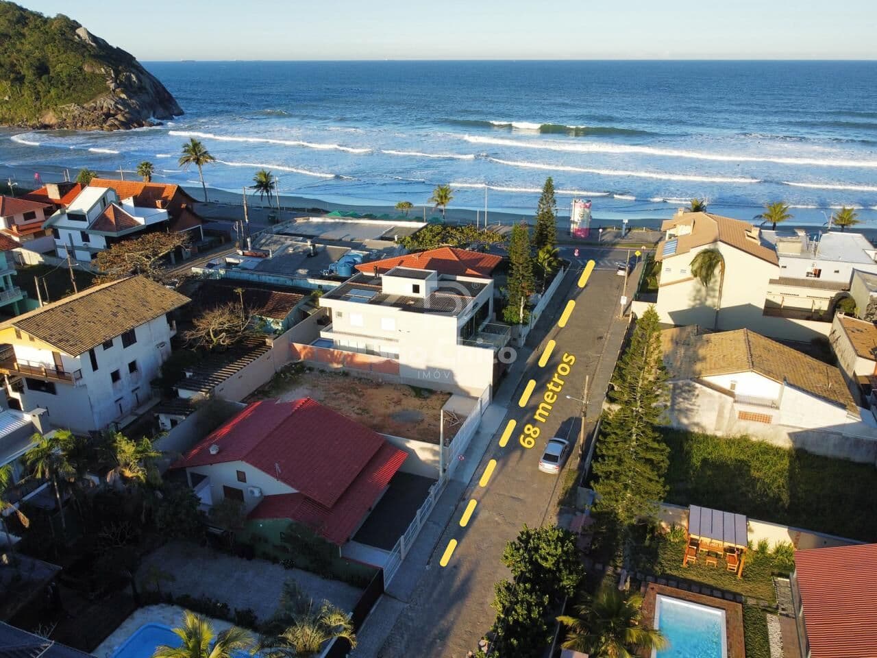 A casa mais próxima do mar na Prainha/Praia da Enseada!
