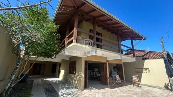 Sobrado Primeira Quadra Prainha - Comporta 20 pessoas confortavelmente
