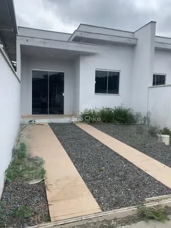 Seu novo lar está aqui! Casa Geminada – Pronta para Morar!