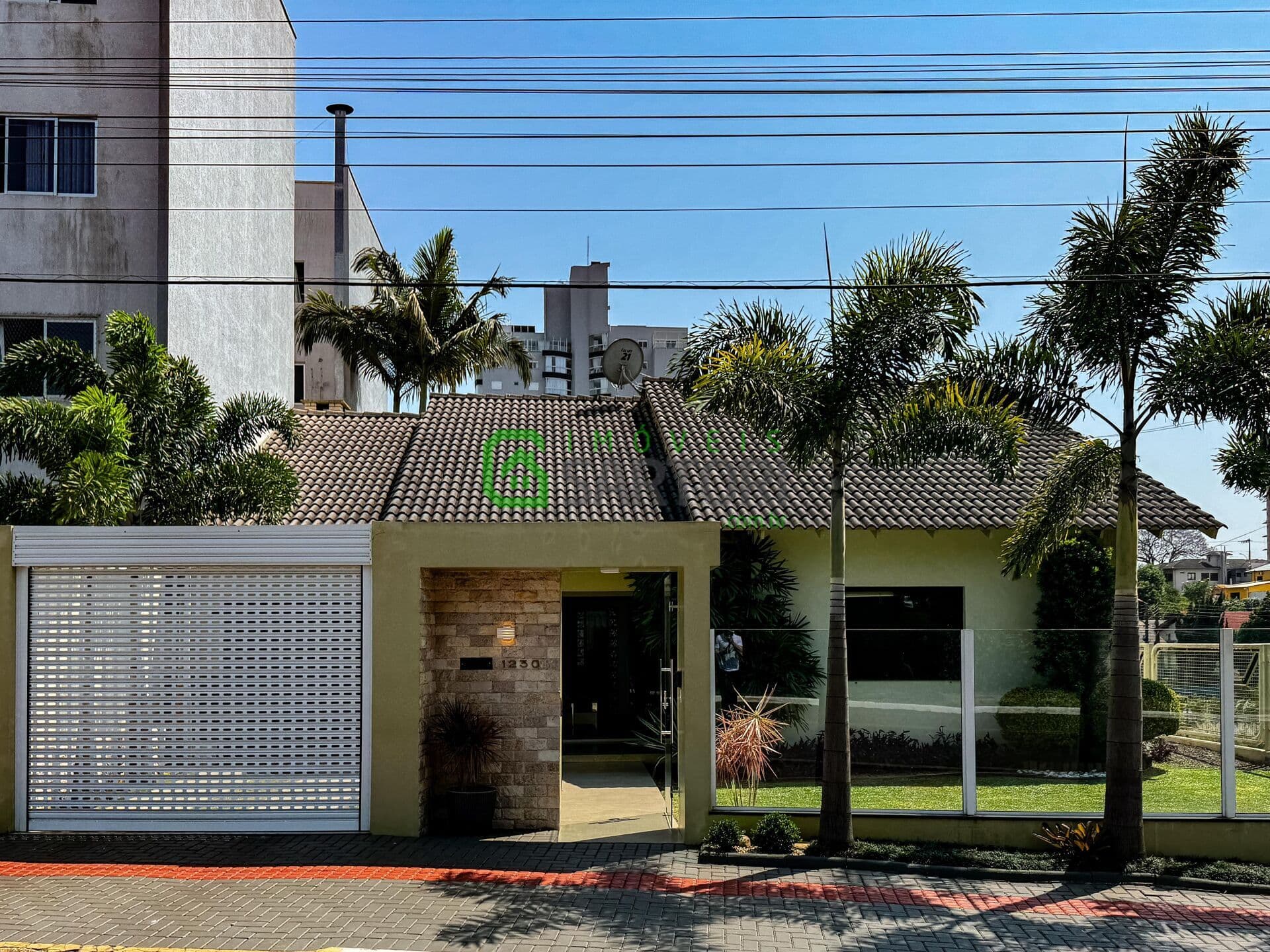 Casa com piscina em Xanxerê-SC