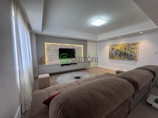 Apartamento com 209 m² privativos