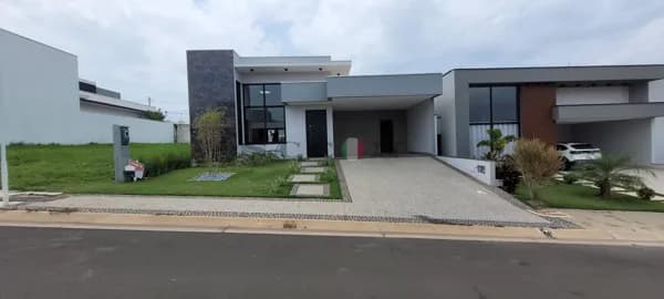 Casa Condomínio Maria José