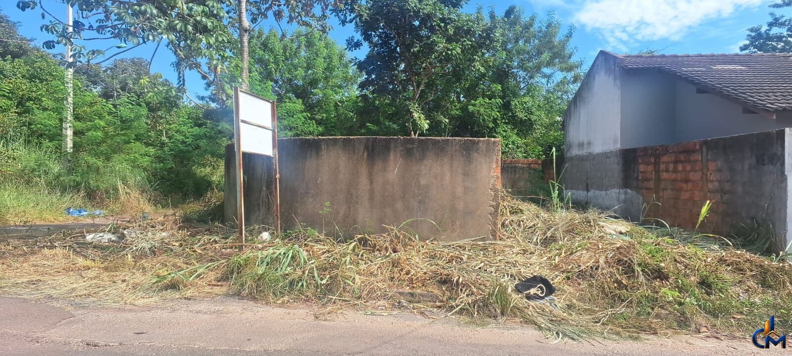 OPORTUNIDADE DE CONSTRUÇÃO: LOTE NO SANTA CRUZ II