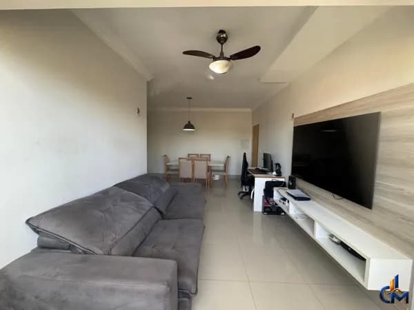 🏢 Oportunidade no Edifício Petrópolis – Conforto, Praticidade e Localização Privilegiada!