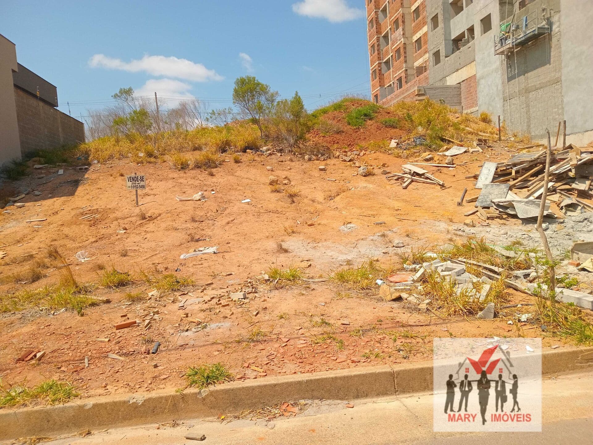 Lote/Terreno em Poços de Caldas - Jardins de Florença