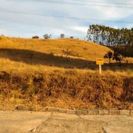 Terreno para Venda em Residencial Morumbi Poços de Caldas-MG