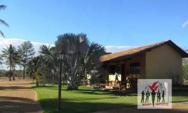 Fazenda/Sítios/Chácaras em Jequitaí - Centro