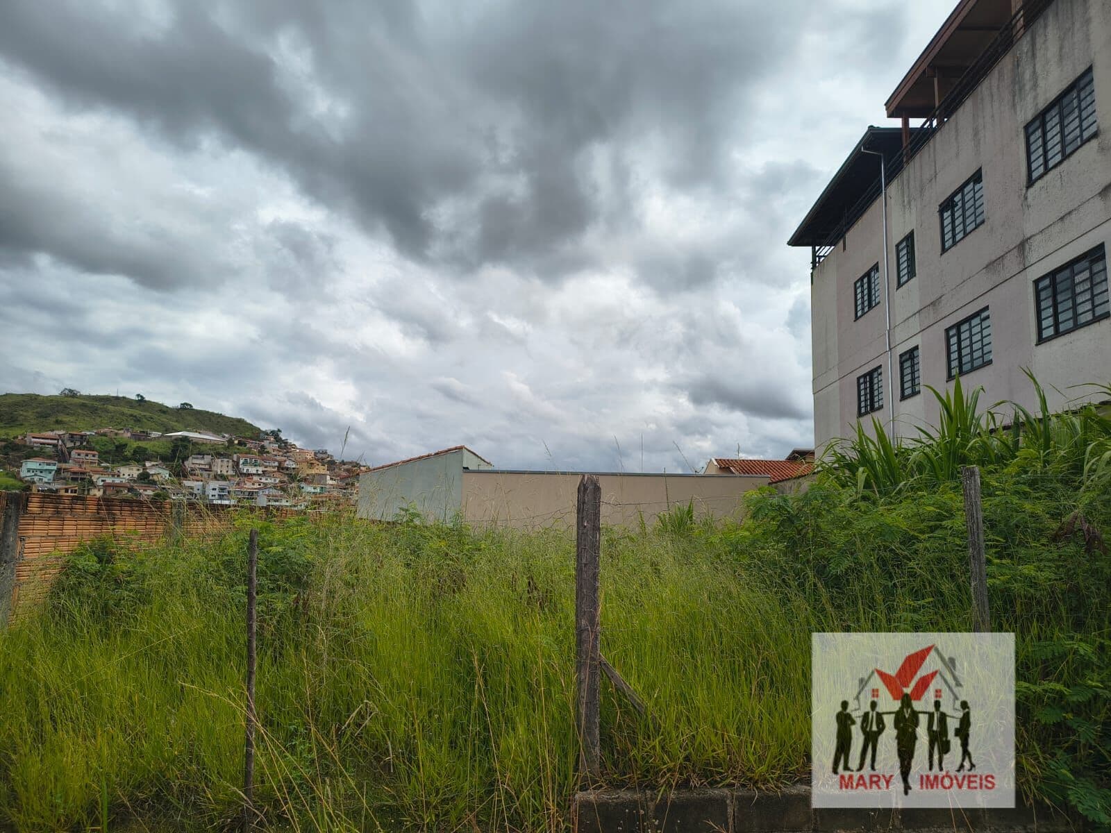 Lote/Terreno em Poços de Caldas - Parque Primavera