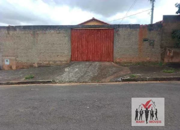 Casa em Poços de Caldas - Parque São Sebastião