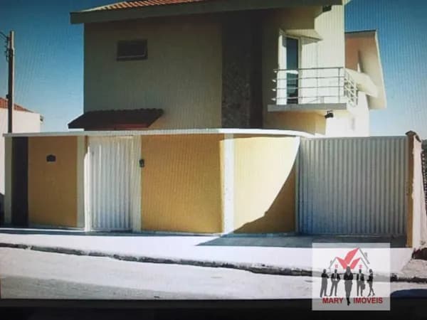 Sobrado em Poços de Caldas - Jardim das Azaléias