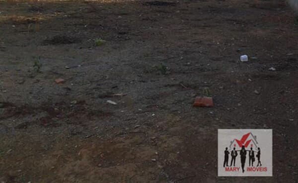 Lote/Terreno em Poços de Caldas - Jardim Amaryllis