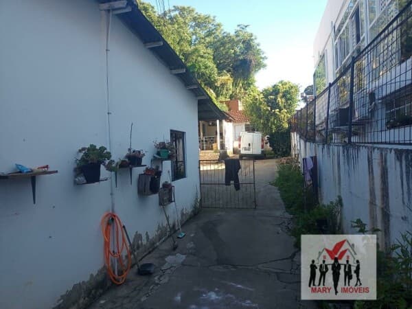 Casa em Poços de Caldas - Jardim Country Club
