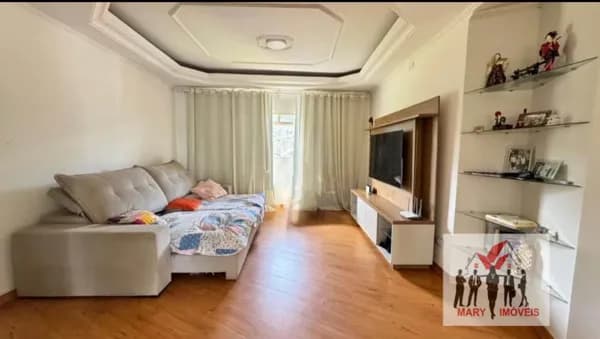 Casa em Poços de Caldas - Parque Véu das Noivas