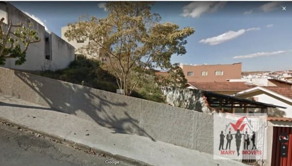 Lote/Terreno em Poços de Caldas - Jardim Ipê