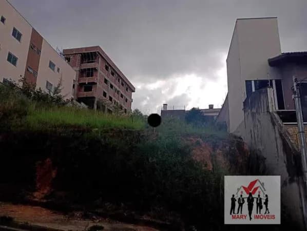 Lote/Terreno em Poços de Caldas - Jardim Centenário