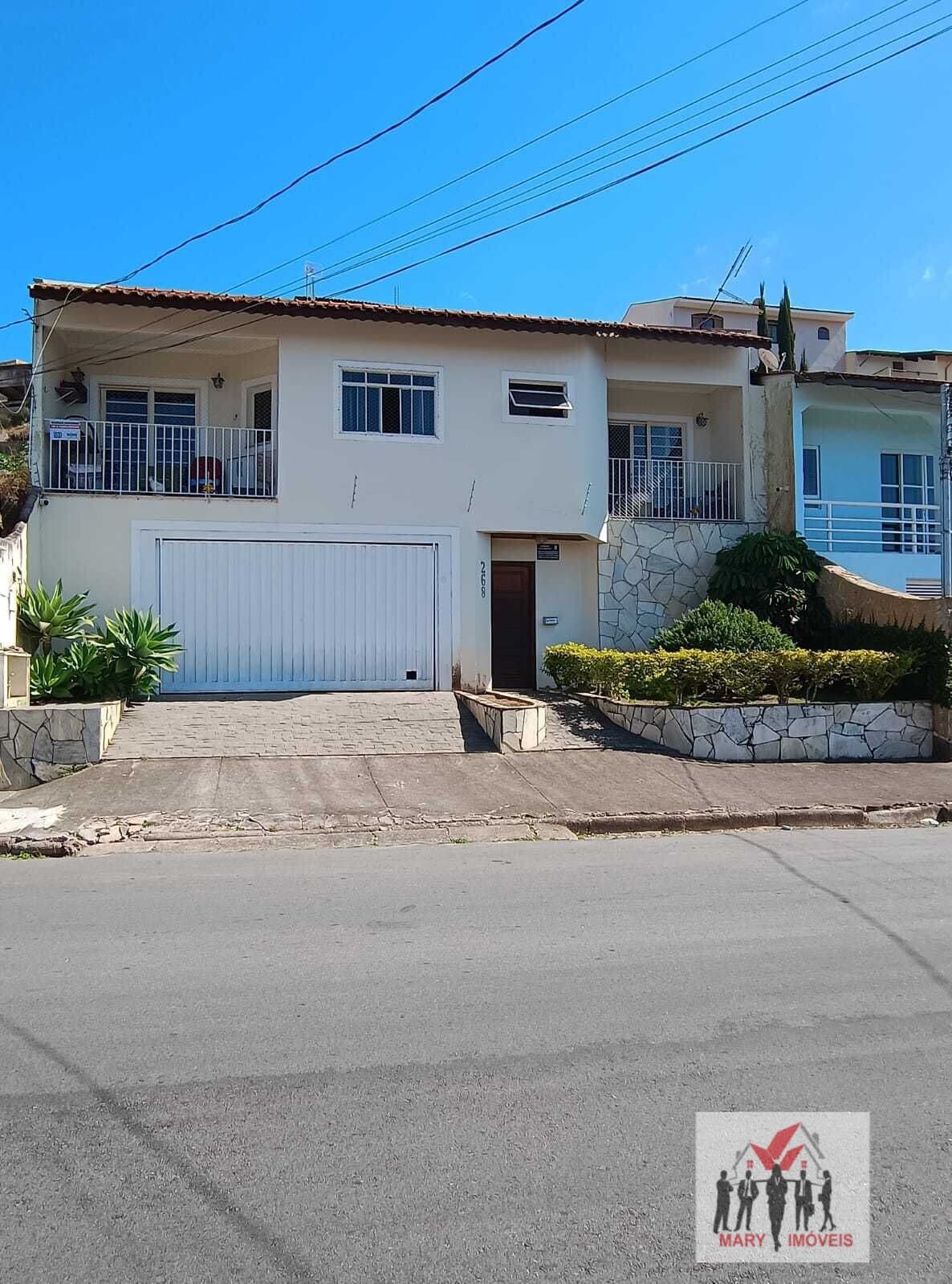 Casa em Poços de Caldas - Jardim Vitória