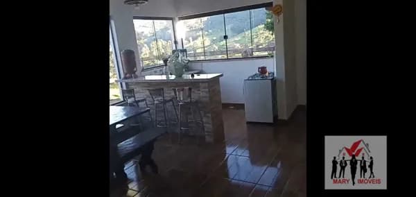 Fazenda/Sítios/Chácaras em Caldas - Centro