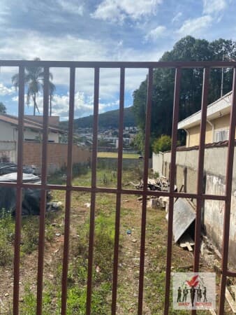 Lote/Terreno em Poços de Caldas - Jardim Country Club