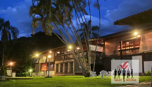 Fazenda/Sítios/Chácaras em Oliveira - Centro