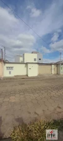 Sobrado em Poços de Caldas - Jardim Kennedy II
