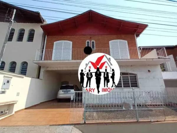 Sobrado em Poços de Caldas - Santa Ângela