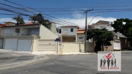 Sobrado em Poços de Caldas - Jardim Novo Mundo