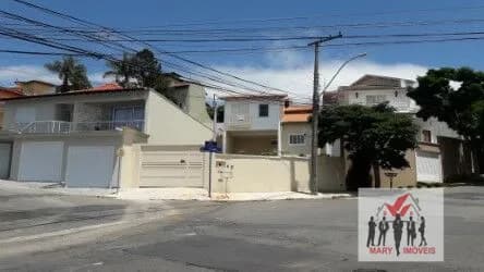 Sobrado em Poços de Caldas - Jardim Novo Mundo