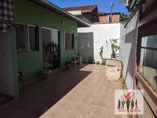Casa em Poços de Caldas - Santa Emília