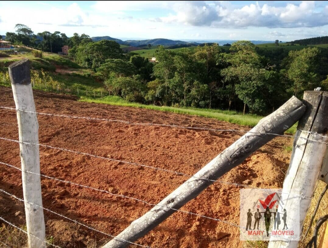 Lote/Terreno em Divinolândia - Centro