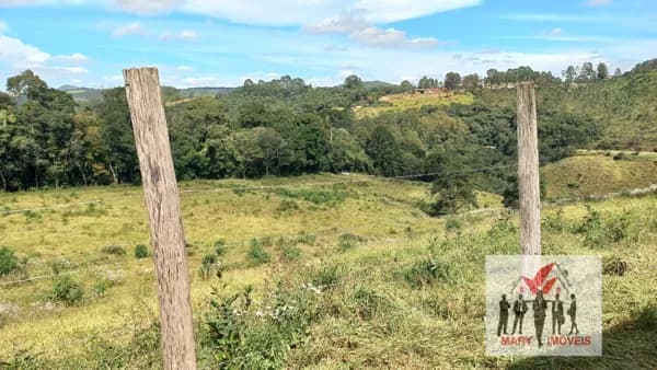 Fazenda/Sítios/Chácaras em Caldas - Centro