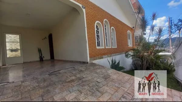 Casa em Poços de Caldas - Jardim São Paulo