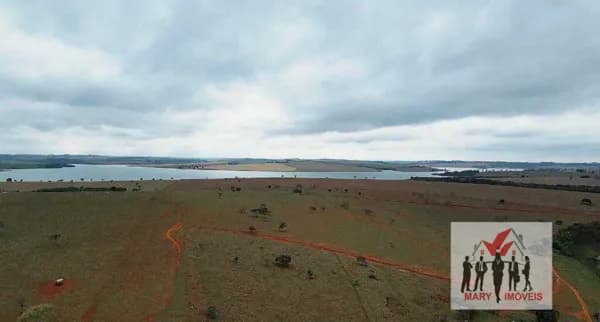Fazenda/Sítios/Chácaras em São José da Barra - Centro