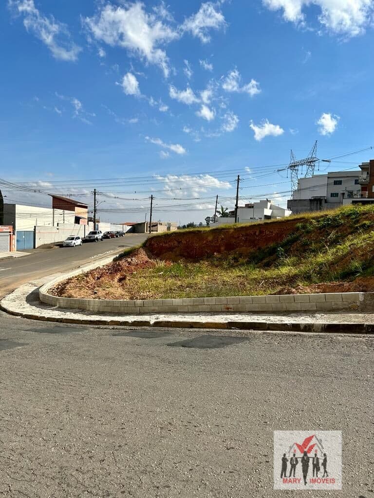 Lote/Terreno em Poços de Caldas - Jardim dos Manacas
