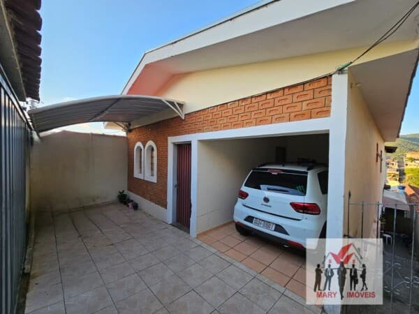 Casa em Poços de Caldas - Santa Lúcia