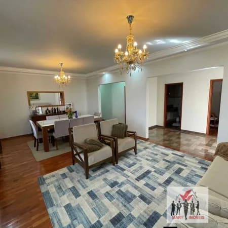 Casa em Poços de Caldas - Jardim Ipê