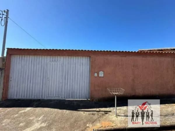 Casa em Poços de Caldas - Jardim Campos Elísios