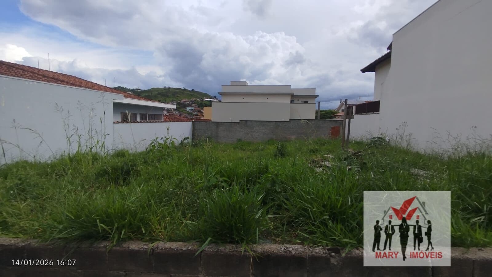Lote/Terreno em Poços de Caldas - Parque Primavera