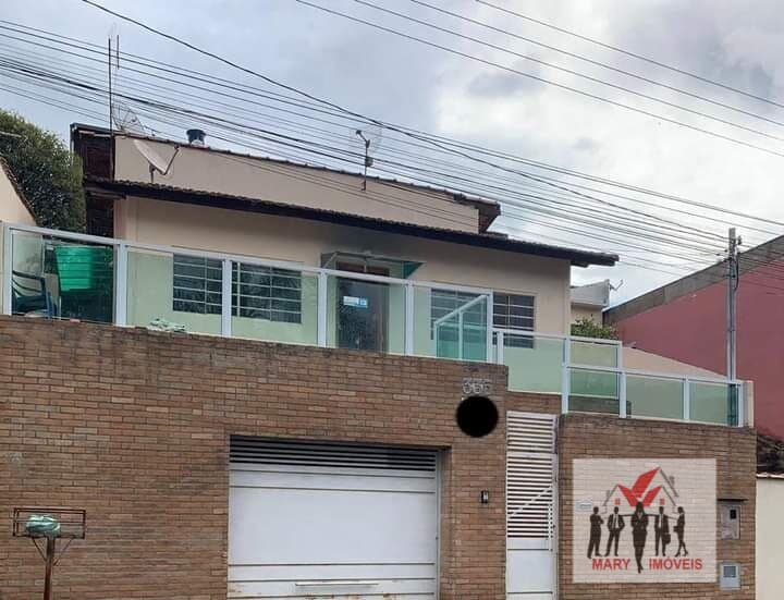 Casa em Poços de Caldas - Jardim Ipê