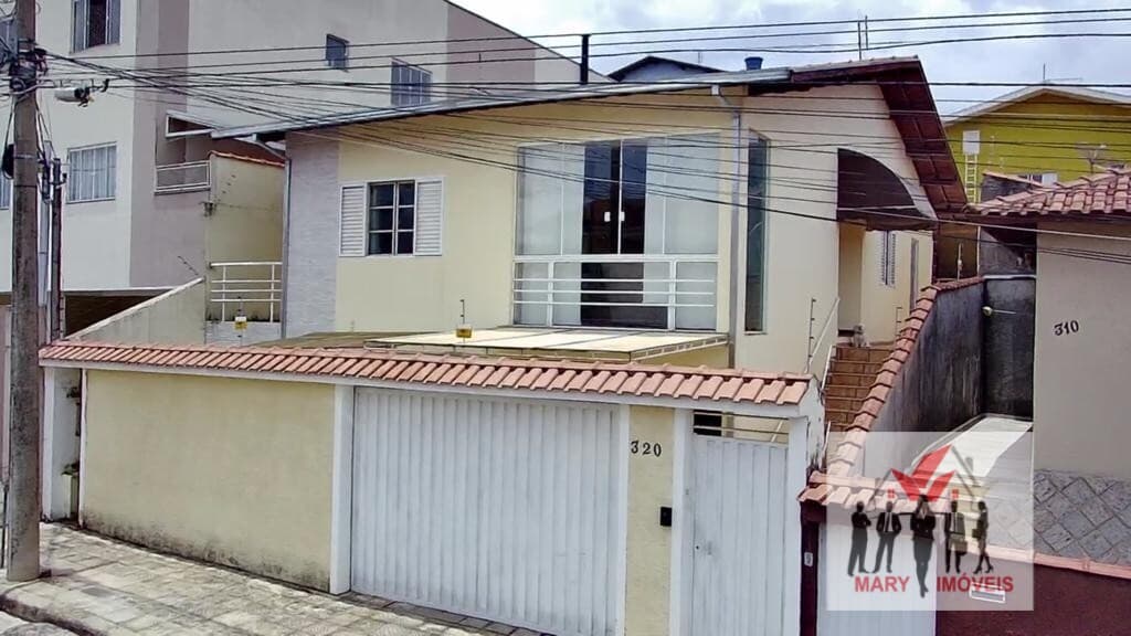 Casa em Poços de Caldas - Jardim das Azaléias
