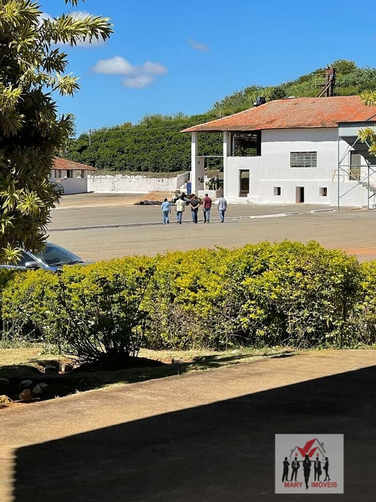Fazenda/Sítios/Chácaras em Santo Antônio do Amparo - Centro