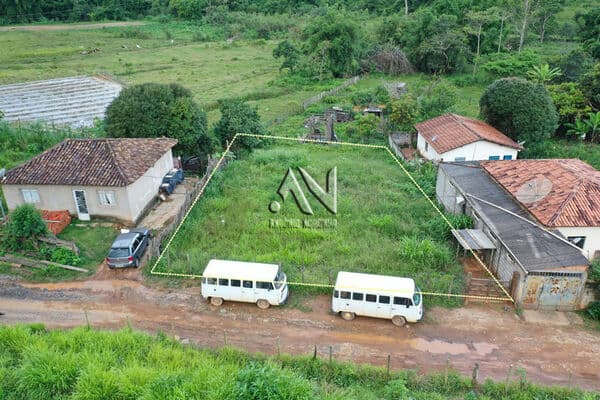 VENDO ÁREA DE APROX. 600 m² em SANTANA DOS MONTES, próximo a CACHOEIRA DO SANTINHO