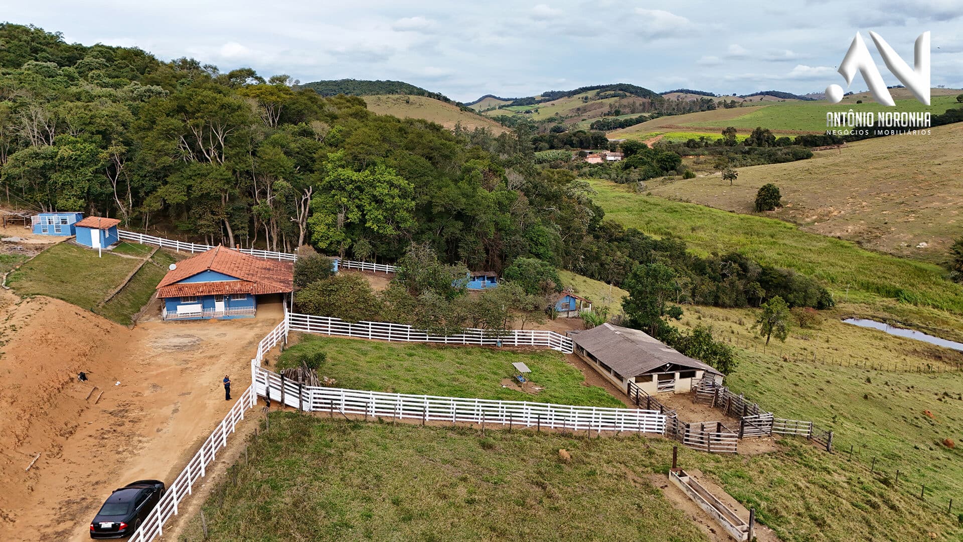 SÍTIO PARA GADO OU CAVALO – 10,3 há - a 3 km de Conselheiro Lafaiete