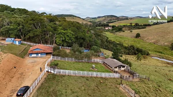 SÍTIO PARA GADO OU CAVALO – 10,3 há - a 3 km de Conselheiro Lafaiete