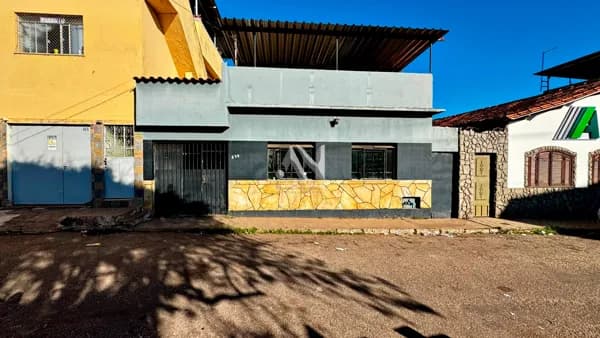 Casa em Conselheiro Lafaiete - São João