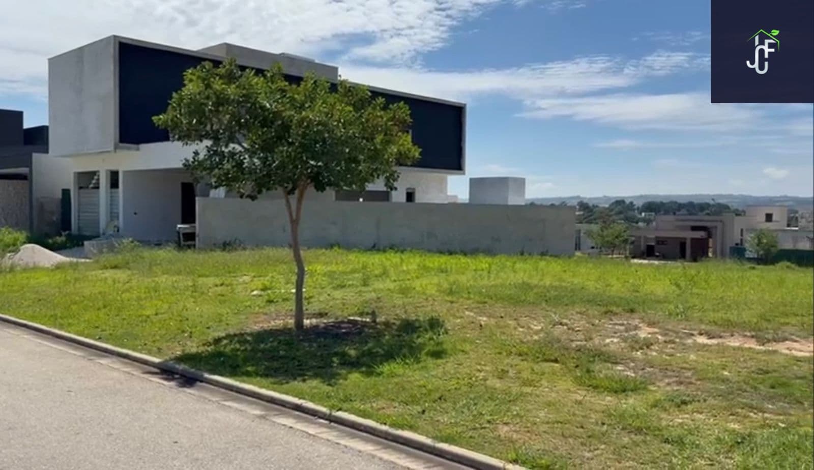 Terreno Plano de 500 m² no Alphaville Castelo – Alto Padrão e Exclusividade