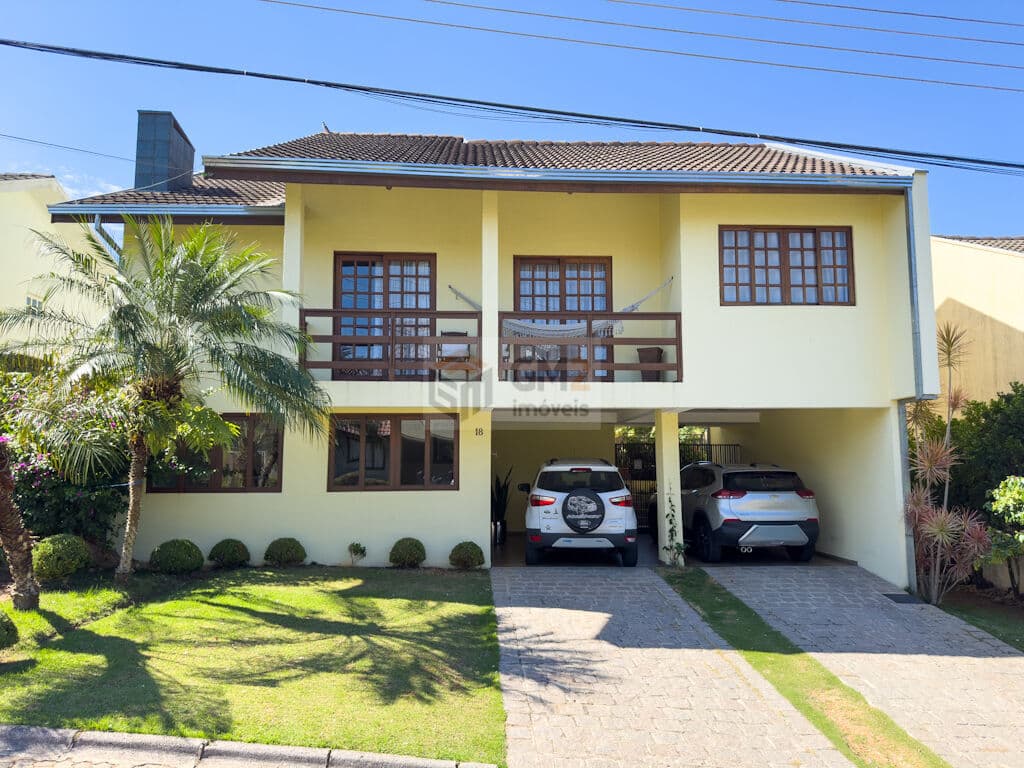 Casa em condomínio no Boa Vista com amplo quintal