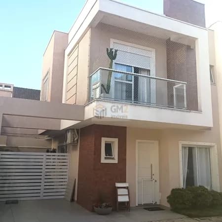 Sobrado à venda no bairro Boa Vista - Curitiba/PR