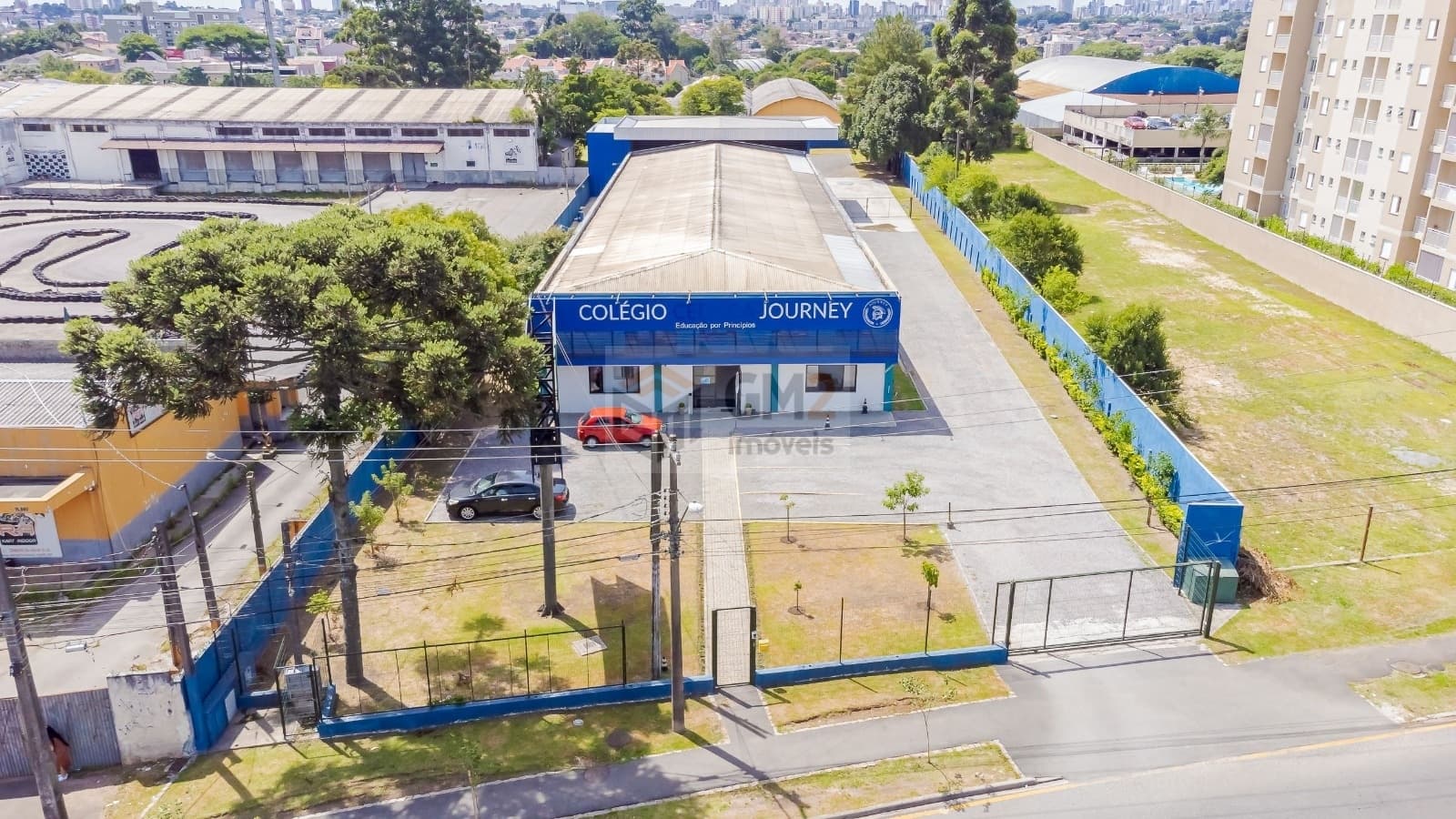 Pavilhão/Galpão Comercial no bairro Xaxim - Curitiba/PR