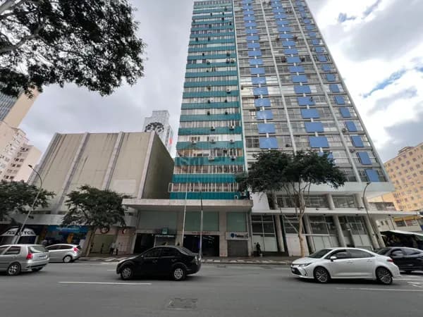 Sala comercial Centro Curitiba - PR.